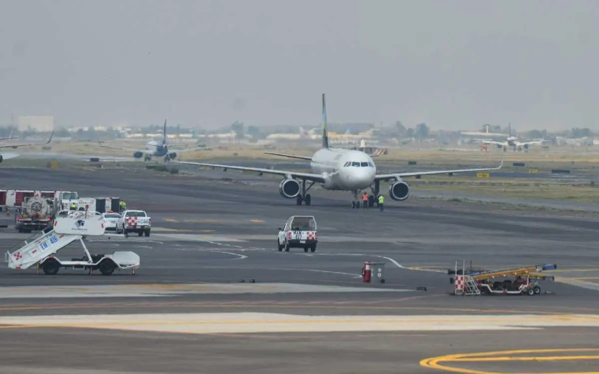 ¡Atención! AICM y Aerolíneas disminuirán de 61 a 52 operaciones para mejorar servicios