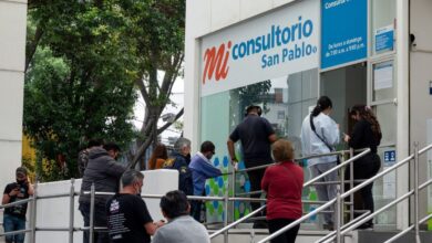 ¿Cómo operan los consultorios de farmacias que López-Gatell calificó como "un gran engaño"?