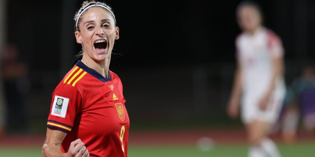 'Zasca' de Esther a la prensa: "Habláis de división, pero..."