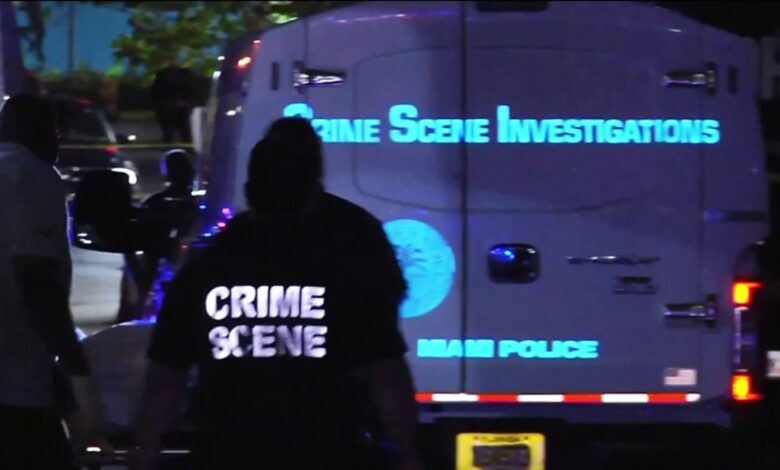 hallan a hombre y mujer muertos en acera de Brickell