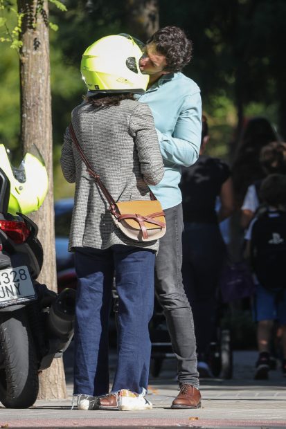 Tamara Falcó e Íñigo Onieva besándose / Gtres