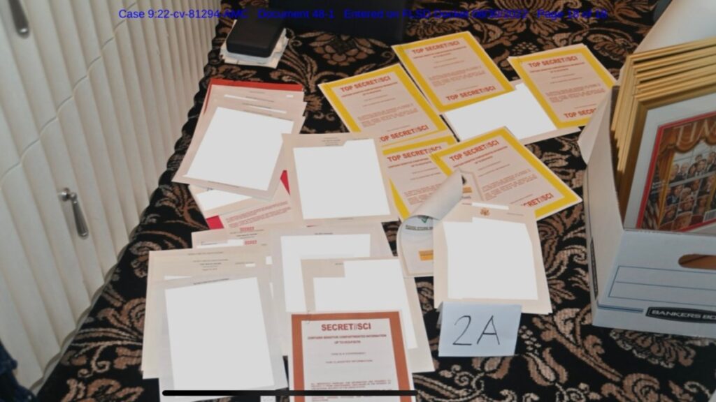 Aprueban solicitud de revisión de documentos incautados en Mar-a-Lago