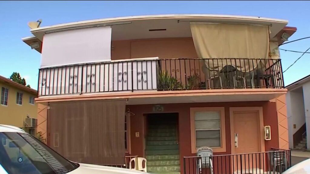 Acusan a pareja de Hialeah de abusar de menor de 14 años