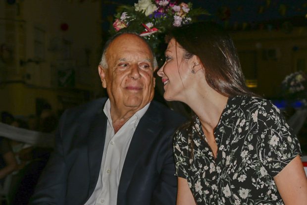 Esther Doña y Carlos Falcó mirándose / Gtres