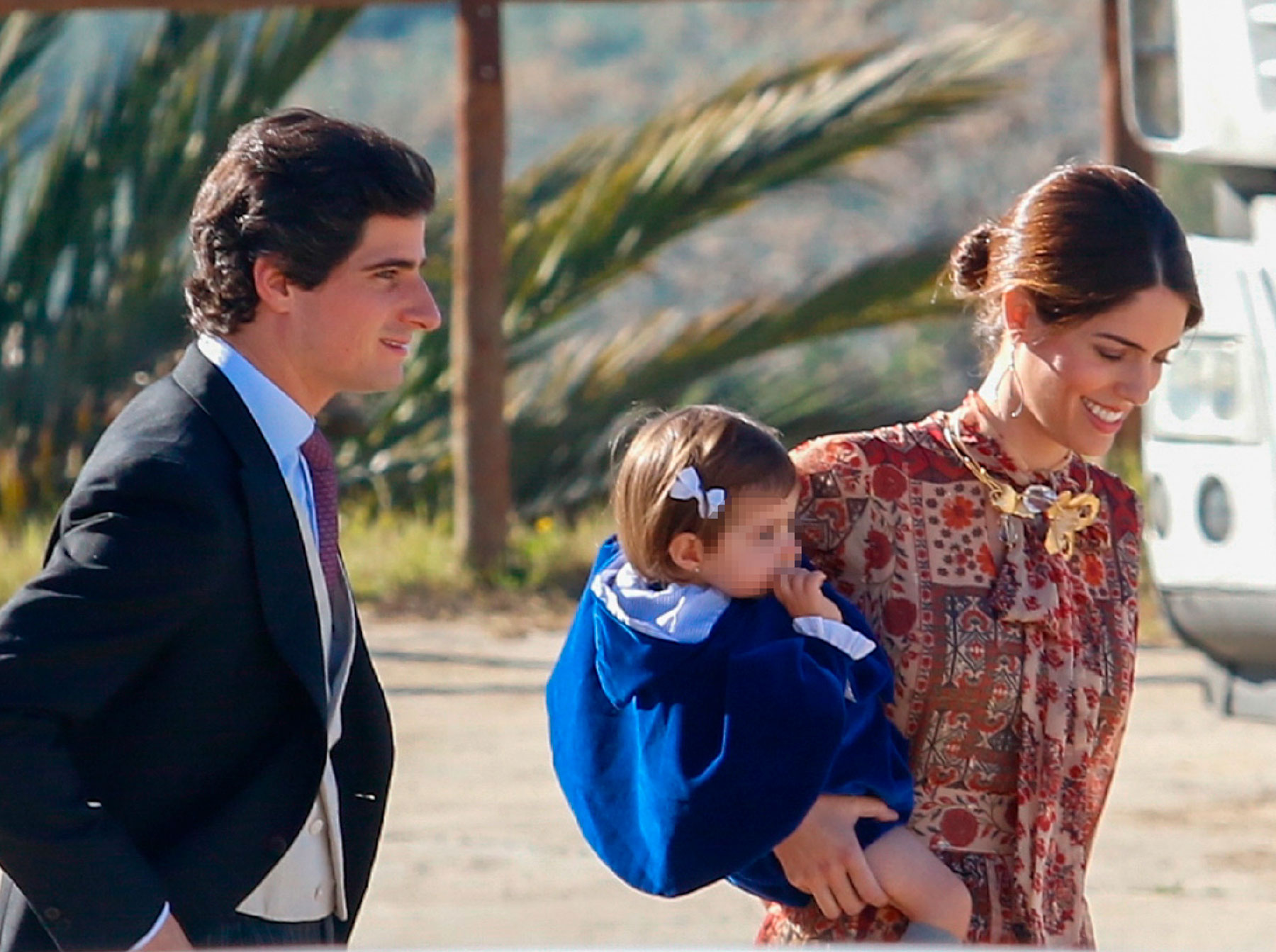 Los duques de Huéscar junto a su hija / Gtres