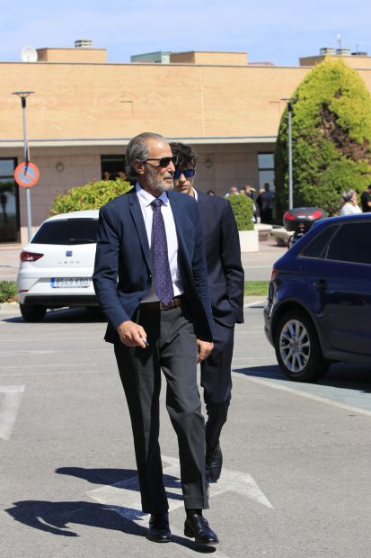 La familia García Obregón en el tanatorio / Gtres