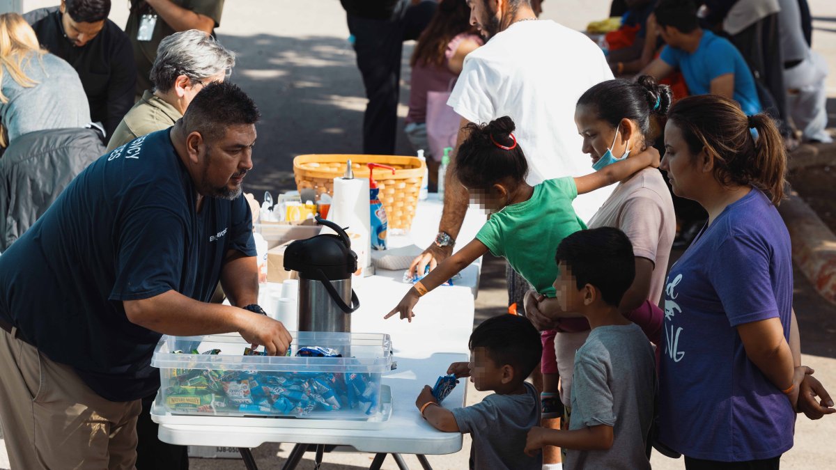 Investigan envío de inmigrantes venezolanos por Florida a Massachusetts