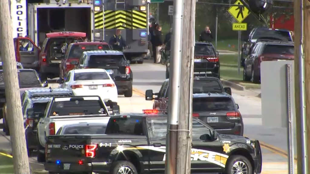 Atrincheramiento e incendio en Oak Forest deja 4 muertos