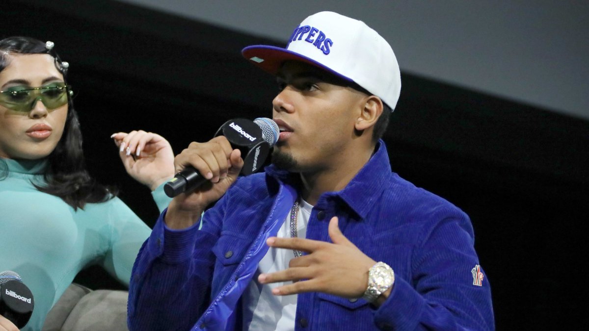 Myke Towers donará $150,000 de su venta de conciertos a los afectados por el paso de Fiona en la isla