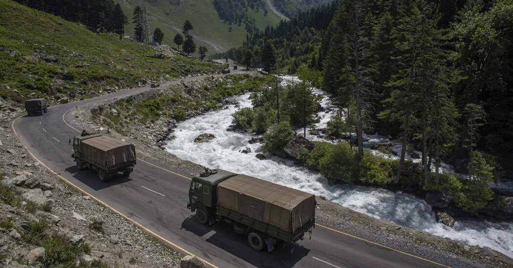 2 años después de las peleas mortales, India y China se retiran de la frontera