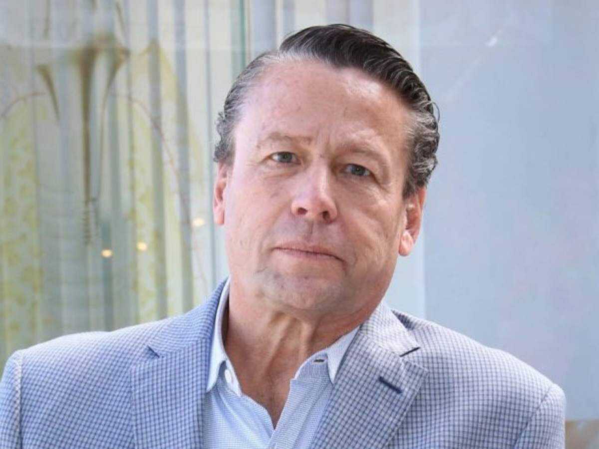 Alfredo Adame pide que quiten nueva canción de Molotov