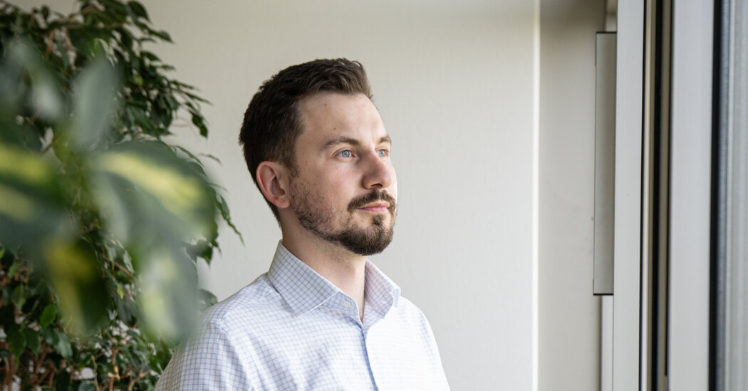 5 balas rusas frustraron los sueños de un cantante de ópera. Luego recuperó su voz.