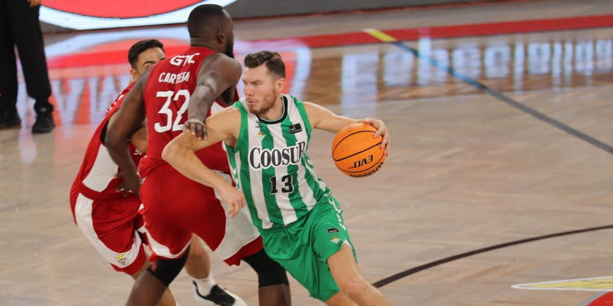 73-67: El Coosur Betis cae en su estreno de pretemporada ante el Benfica