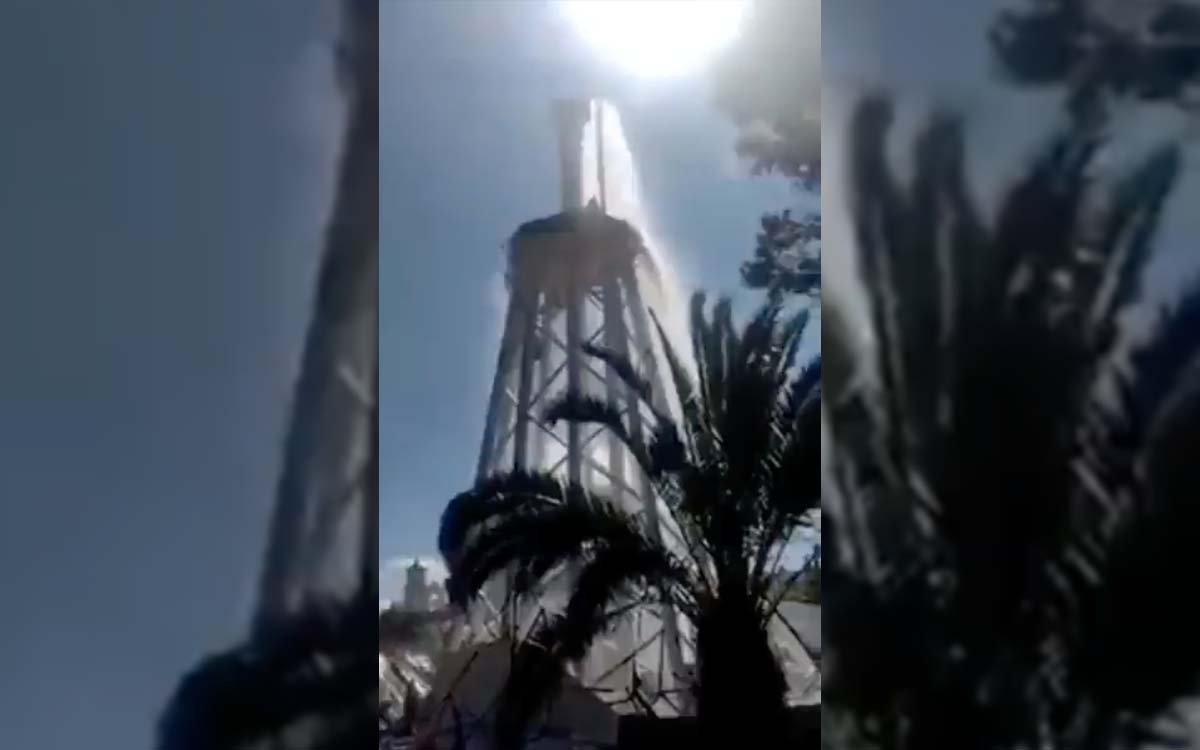A dos días de su inauguración, colapsa tanque elevado de agua en Puebla; mueren dos personas