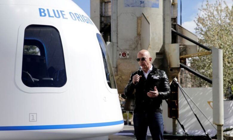 Abortan en pleno vuelo el viaje de cápsula espacial de Jeff Bezos