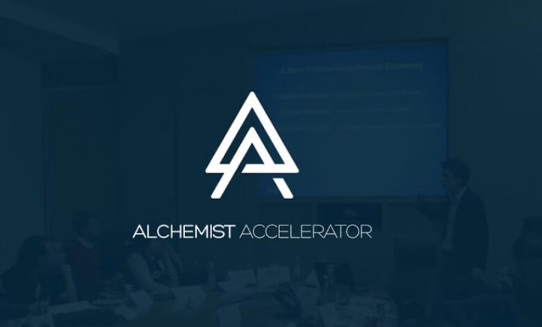 Alchemist Accelerator anuncia un nuevo liderazgo junto con su última clase de empresas