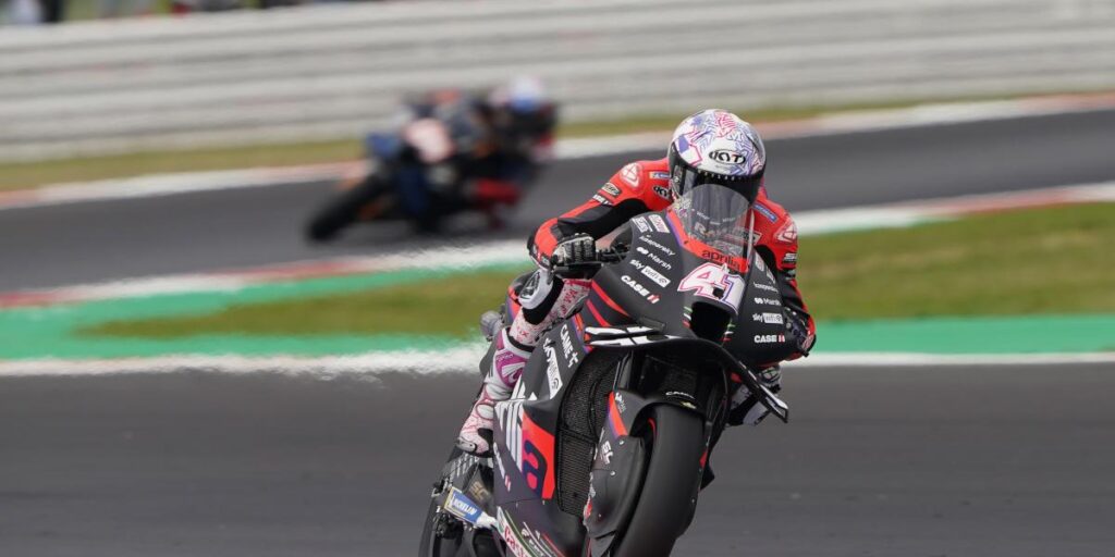 Aleix Espargaró, cuarto, afirma que fue "un día con mucha tensión"