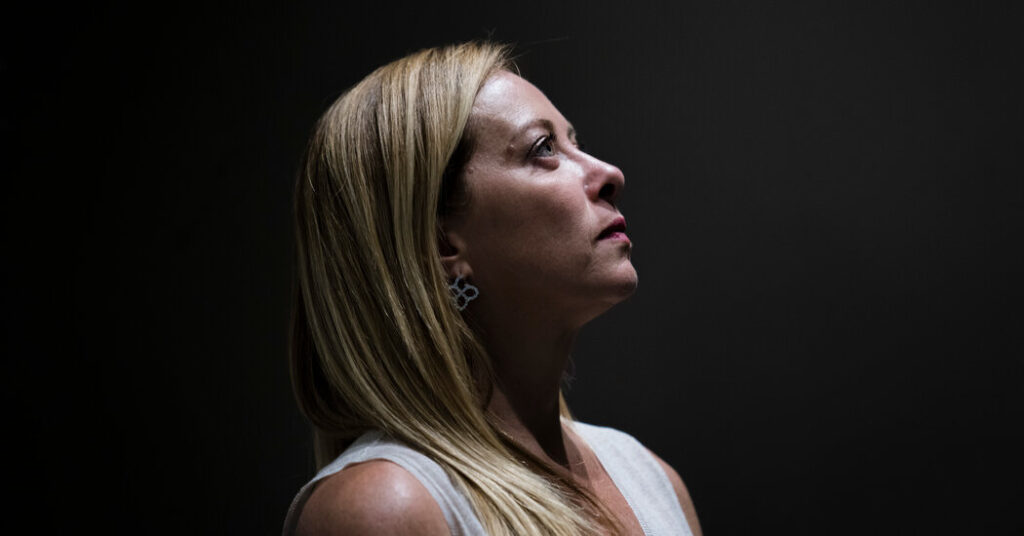 Algunas mujeres temen que la agenda de extrema derecha de Giorgia Meloni haga retroceder a Italia