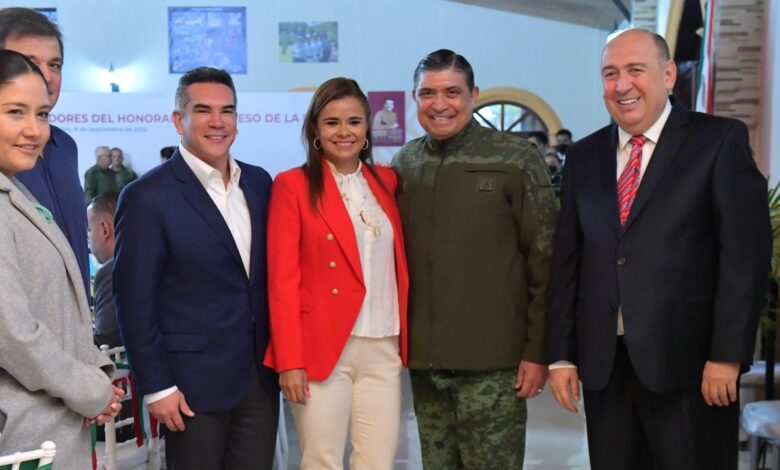 'Alito' se reúne con Ejército tras darse a conocer iniciativa de PRI de GN