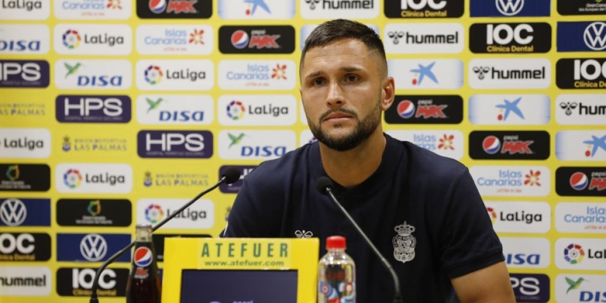 Andone: "Este año busco volver a sentirme futbolista"