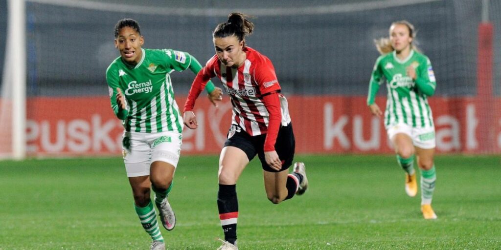 Ane Azkona debuta en una convocatoria de la selección absoluta