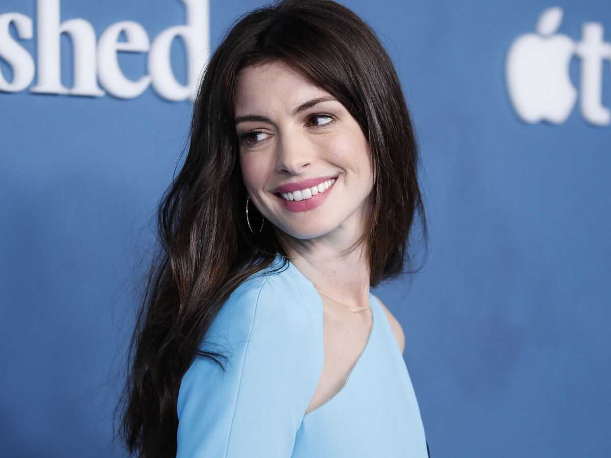 Anne Hathaway sigue igual a cuando protagonizó “El diablo viste a la moda”