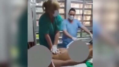 Argentina: Suspenden a médicos que se grabaron mientras reanimaban a un paciente entre risas y aplausos | Video