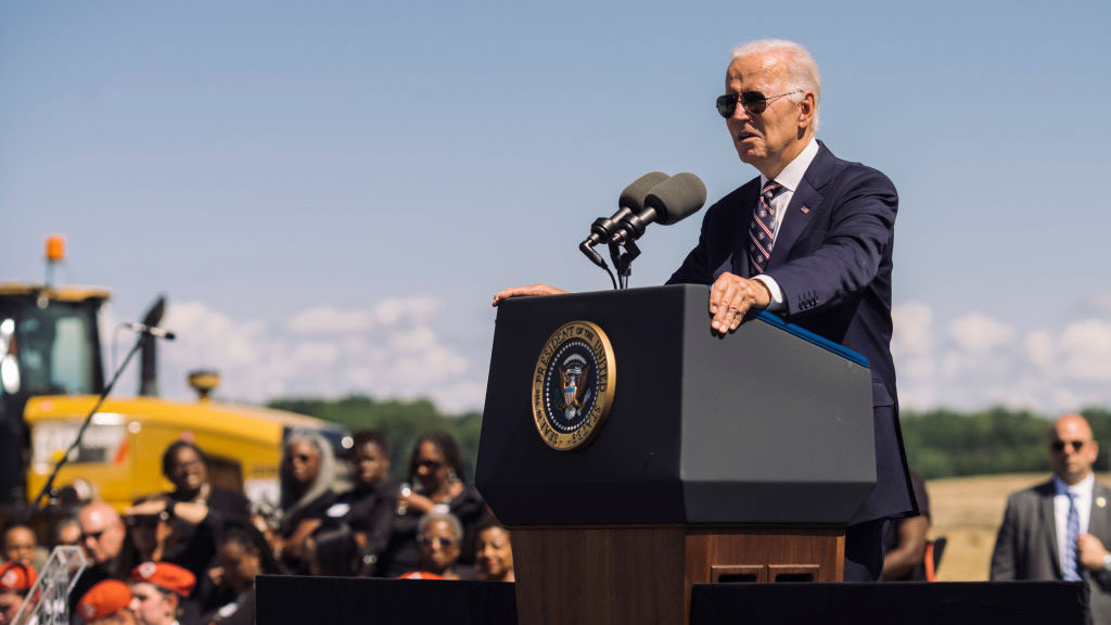 Biden arremete contra Trump y MAGA con miras a las elecciones de noviembre