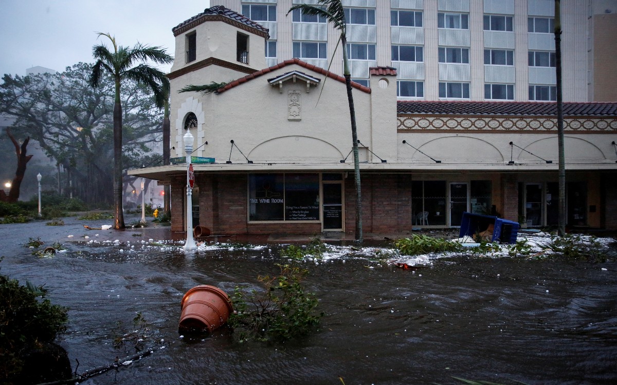 Biden libera fondos para atender el devastador paso de ‘Ian’ por Florida