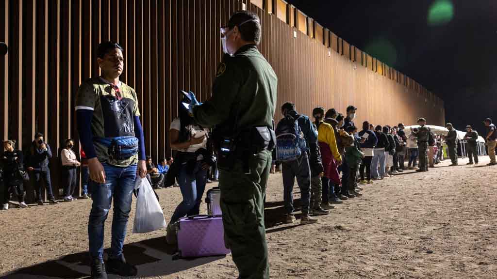 Biden mantiene el límite de admisiones de refugiados en 125,000