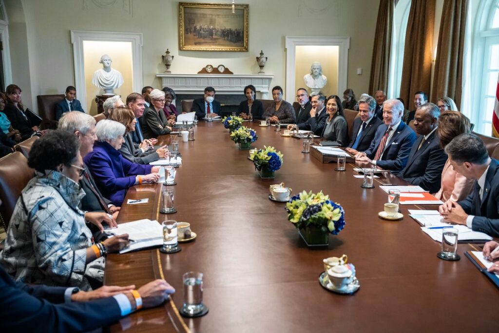Biden mete de lleno a la Casa Blanca en la campaña electoral