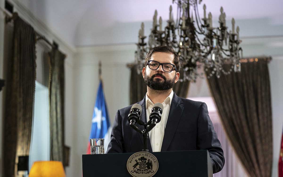 Boric se compromete a impulsar un nuevo proceso constituyente en Chile | Video