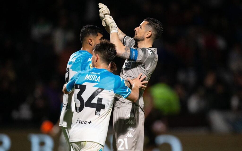 Caerá castigo ejemplar a futbolista por hacer gestos obscenos | Video