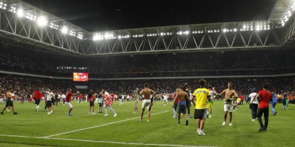 Caos en el Marruecos-Chile de Cornellà