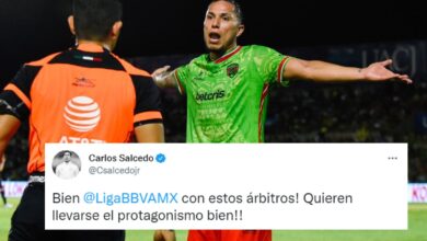 Carlos Salcedo tuitea a medio partido en contra de la Liga MX y sus árbitros | Video