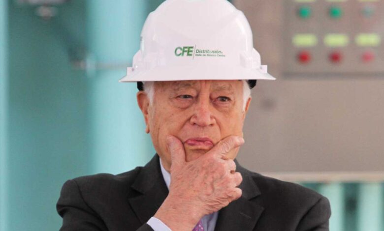 Citarán a declarar a Bartlett en caso contra exfuncionarios de la CFE por prórrogas indebidas a Grupo Carso