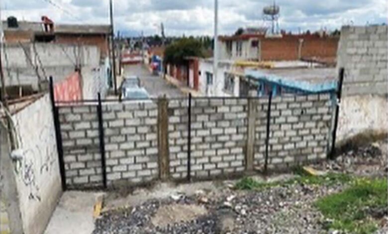 Como Trump, vecinos levantan muro contra migrantes... en Tlaxcala