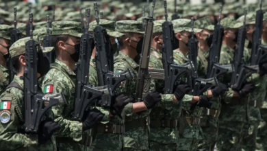 Con preguntas improvisadas y sin INE, AMLO propone consulta sobre presencia del Ejército en las calles hasta 2028
