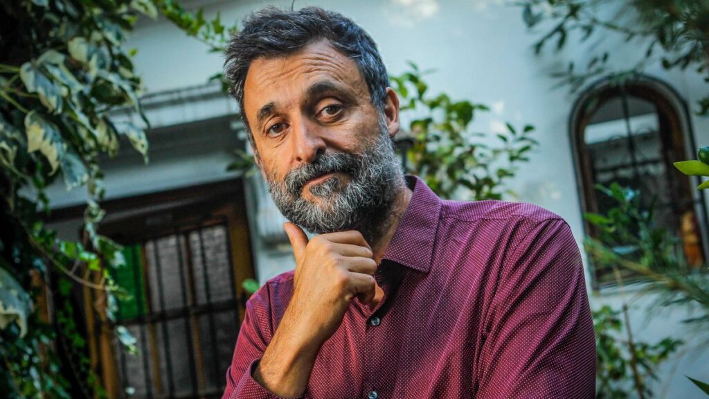 Cristián Warnken: “En Chile vamos de refundación en refundación”