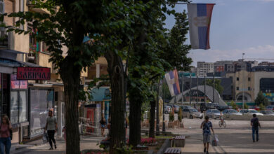Culpa, odio y matrículas en una ciudad dividida de Kosovo