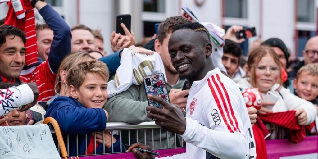 Debate en el Bayern por la posición y el rendimiento de Mané