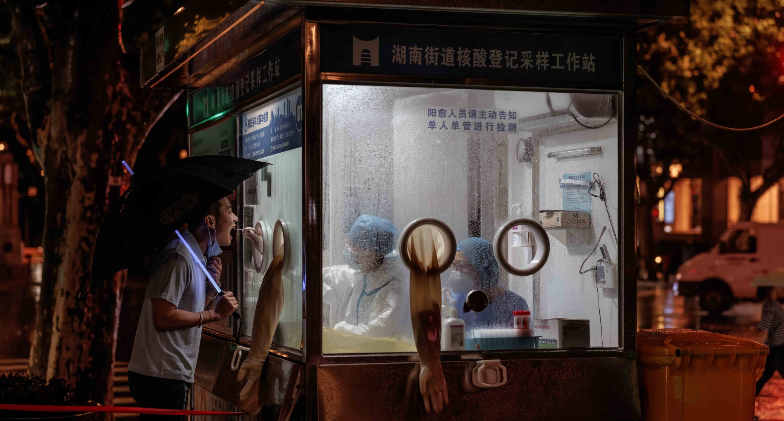 Detectan más de 200 casos nuevos de COVID-19 en China