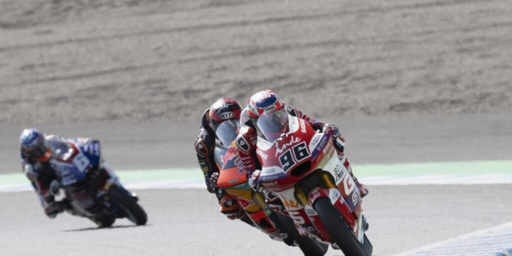 Dixon y López relegan a Fernández a la tercera posición