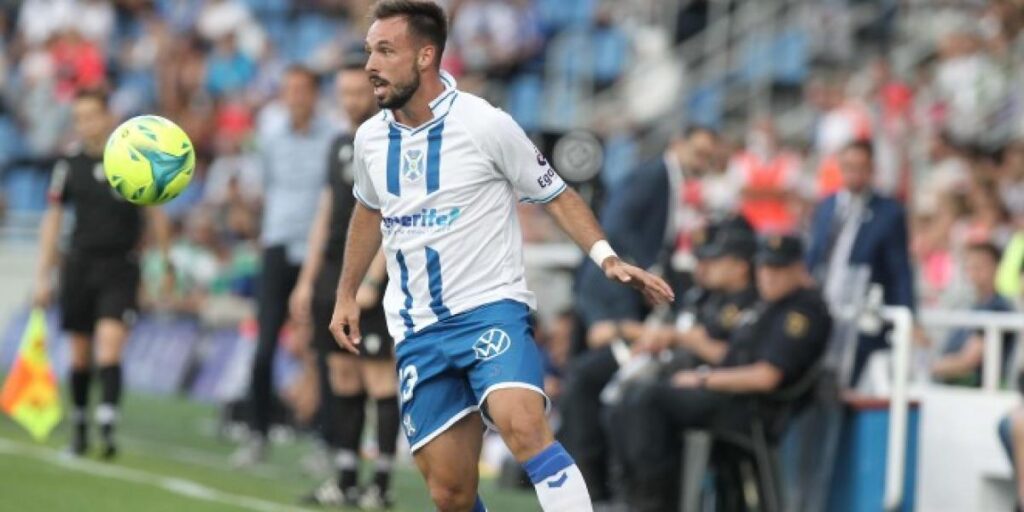 El Antequera se lleva cedido a Jeremy Socorro