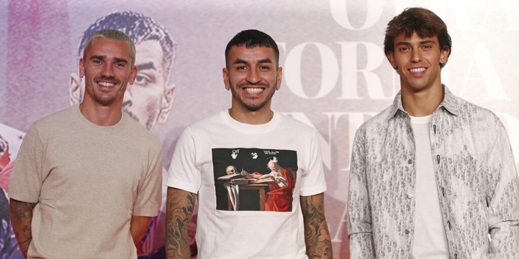 El Atlético, de gala en la presentación de 'Otra forma de entender la vida'