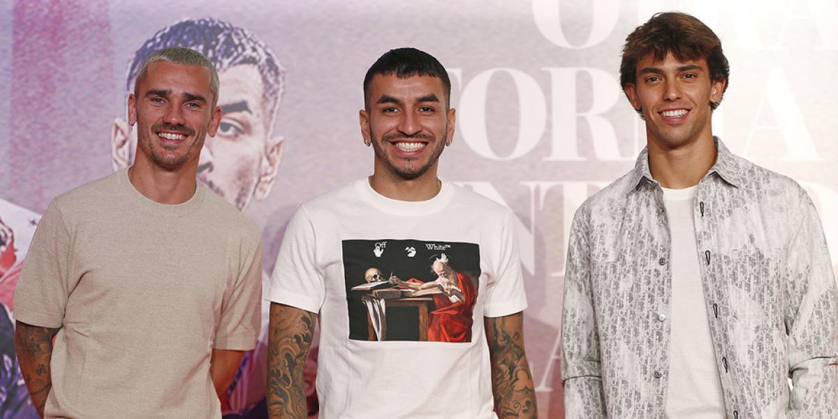 El Atlético, de gala en la presentación de 'Otra forma de entender la vida'