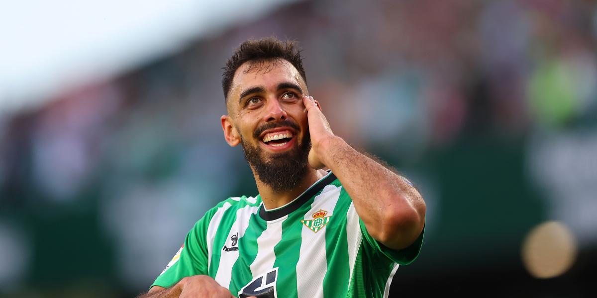 El Betis supera al Girona con penalti polémico incluido