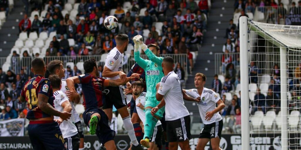 El Burgos, un muro también para el Levante