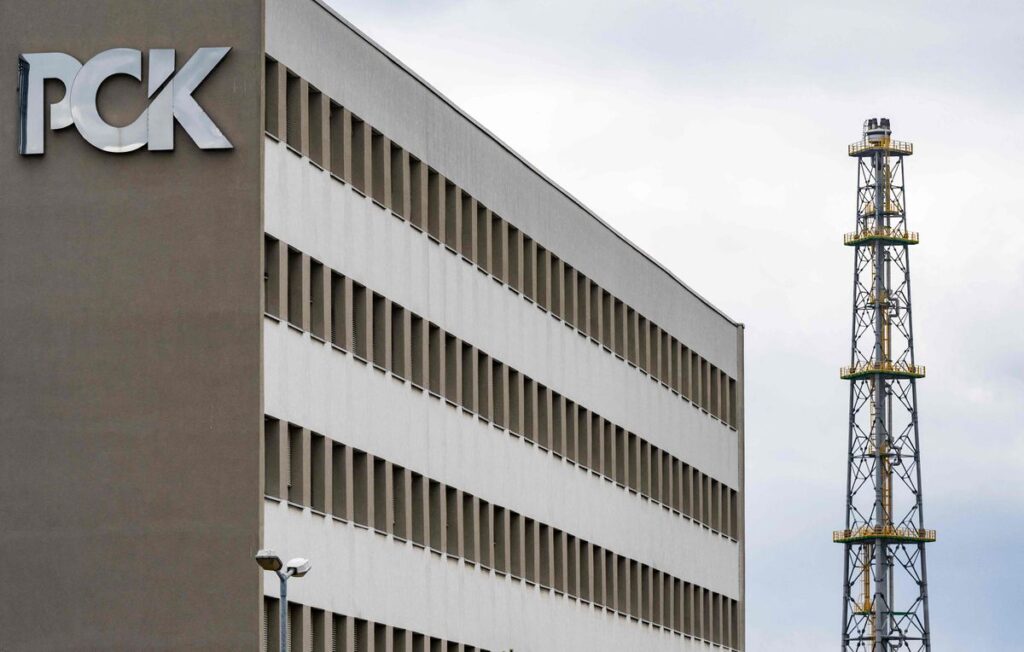 El Gobierno alemán toma el control de las refinerías de la rusa Rosneft en el país para asegurar el suministro