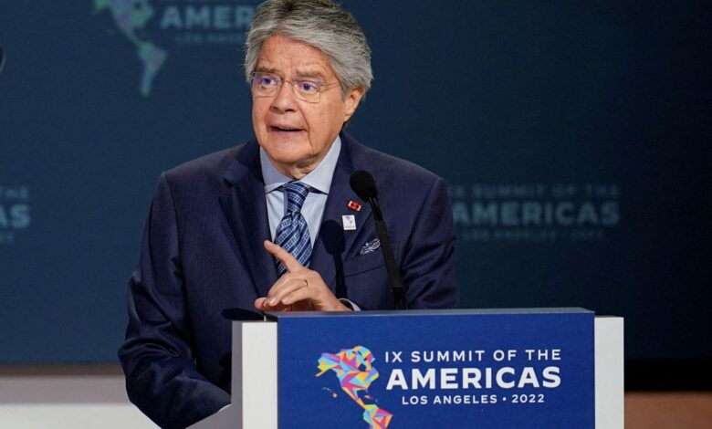 El Gobierno de Ecuador lanza una consulta popular para sortear la crisis de seguridad y la política